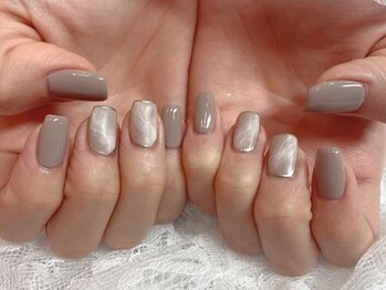 ファイブツー(52)の写真/【ワンカラー5500円~】お仕事や家事などで派手なネイルが出来ない方にもオススメ♪