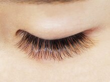 シンプリー ネイルアンドアイラッシュ 祖師谷大蔵店(Simpliee Nail&Eyelash)/フェザー風ラッシュ　400本 正面