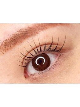 ナチュラル上品な目元にしたい