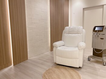 ドクターリバース(Dr.Reverse)/佐賀脱毛/ホワイトニング学割U24