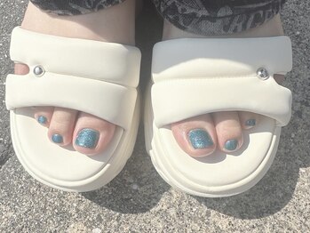 ホアン(HOAN)/フットラメグラデーションネイル