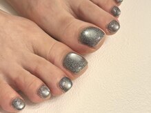 タリア(Thalia)の雰囲気（フットはサンダルに映えるキラキラマグネットも多数ご用意◎）