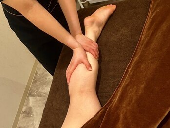 グラティコ(GratiCo)の写真/完全個室×オ-ルハンドで癒される♪全身アロマリンパ60分¥5500上半身or下半身リンパマッサージ30分¥3300