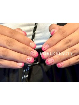 ショートネイルデザインが豊富