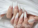 上品ホワイトネイル