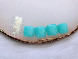 フットネイル定額¥7000ケア込