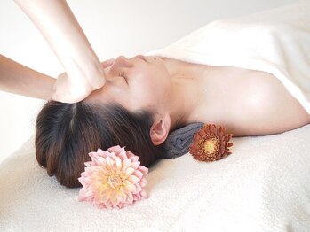 リナッシェレ(RINASCERE)/美顔コルギ