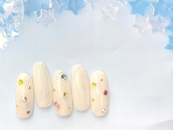 ネイルサロン&スクール ジーナ(GINA)/ストーンとラメを散りばめて♪