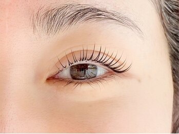 ニーナ 銀座 有楽町(nina)の写真/汗でもヨレないまつげに【アミノ酸まつげパーマ】で、いつでも可愛く♪