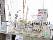 ユヌ(UNE.)の雰囲気（ディスプレイも沢山ご用意しております☆）