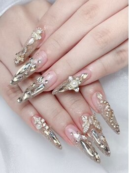 ユミ(U mi)の写真/デザインに迷っている方に◎お好みのデザインやカラーをご選択★持ち込みで自分だけのネイルを楽しめます♪