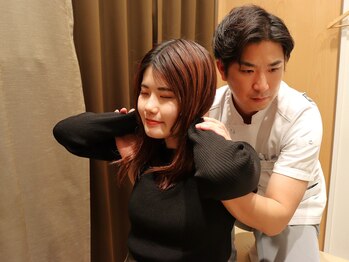 アイキュア鍼灸接骨院 四谷三丁目(iCure鍼灸接骨院)/姿勢改善!猫背矯正☆