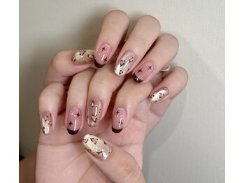 レインボーネイル 池袋(RainbowNail)の写真/カラー400種以上パーツ200以上でお気に入りの指先へ♪シンプル～派手ネイルまで豊富なデザインをご用意☆