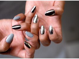 ミラースタッズネイル