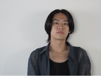 アズール(Azure)の写真/【仕事帰りOK】21時まで営業しているので通いやすい☆一人一人の輪郭・骨格に合わせてデザインをご提案！
