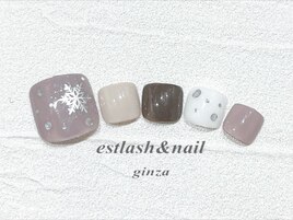 フットブラウン雪の結晶ネイル