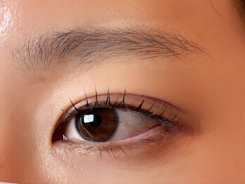 ティーズ 新宿三丁目 新宿御苑店(TEASE)の写真/一重・下がりまつ毛も美しく上向き◇似合わせまつげパーマで理想のカールを実現。上下SETコースも大人気＊