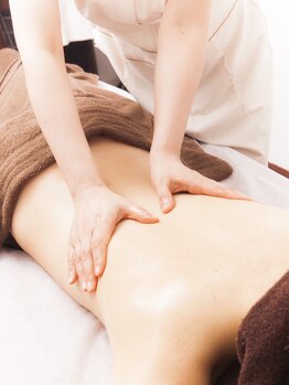 ゼン リラクゼーション 新宿店(Zen Relaxation)の写真/体の不調を改善！心身ともにリラックス◎毎日の疲れをリセット♪【全身アロママッサージ90分¥11000】