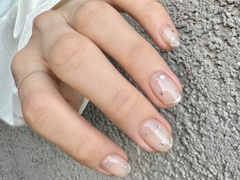 プラスグロー(+glow)の写真/通い続けるたびに、深爪やトラブルのある爪も美爪に★当サロンは爪のケアを大切にしています！