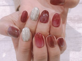 プラス セカンド(Plus 2nd)/ニュアンスアートネイル