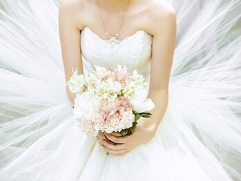 ユルベール(ylber)の写真/応援したいから低価格【ブライダルコース160分¥19800】ドレス映えするお顔～デコルテラインを一緒に叶える!