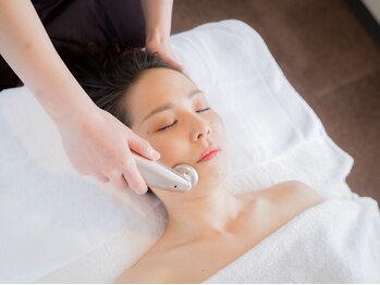 キレイサローネ 自由が丘店(KIREI SALONE)/引締めポレーションフェイシャル