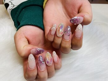 クイーン(Queen)/お持ち込みネイル