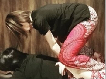 アジアンリラクゼーション ヴィラ 島田本通店(asian relaxation villa)/ 腰痛改善にはタイ古式がお勧め