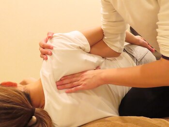 花もん/産後骨盤矯正【首の痛み/慢性】