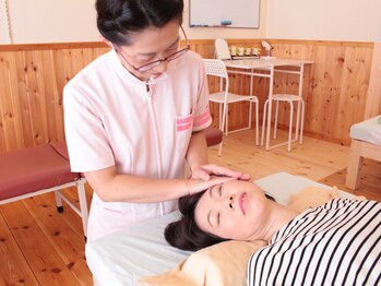 ウェルネス アンド ビューティー(Wellness&Beauty)/小顔調整