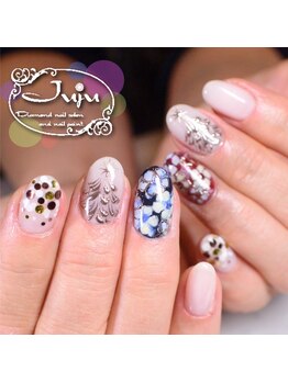 ジュジュ(Juju)/クリスマスツリーネイル