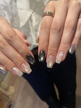 リリ ネイルアンドアイラッシュ(LiRi nail&eyelash)/キラキラ星ネイル