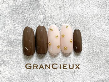 クアトログランシュ 青葉台(QUATRO×GranCieux)/ワンカラーガーリーネイル