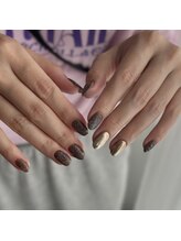 ジン(Jin)/ブラウンフラッシュネイル