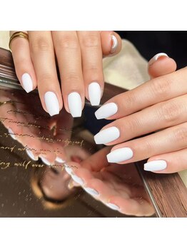 ポミ(POMI)/高級感ホワイトワンカラー