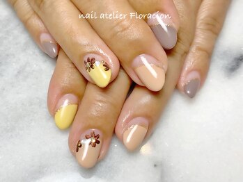 ネイルアトリエ フロラシオン/定額　斜めフレンチネイル