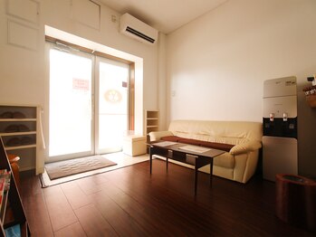 こりとれ工房/店内入口