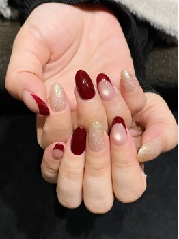 スワッグ(SWAG)の写真/オフィスOKのシンプルネイルから、センスが光る個性派デザインまで幅広く対応可能♪持ち込みデザインもOK◎