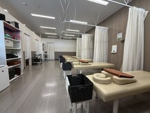 げんき堂整骨院/げんき堂鍼灸院 イオンタウン仙台富沢の雰囲気（普段はカーテンで仕切り、リラックスして受けれる環境です♪）