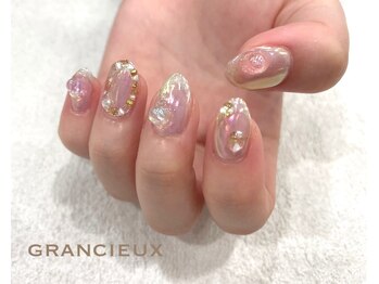 クアトログランシュ 青葉台(QUATRO×GranCieux)/ピンクオーロラネイル