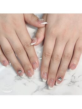 ヘブン ネイル 鶯谷(HEAVEN Nail)/フレンチ×ストーン