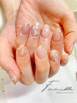 ファミーユ 池袋東口店(Famille)/ゴージャスデザイン