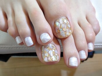 アミュリー ネイル アトリエ(Amury nail atelier)/シェル フットネイル シアー