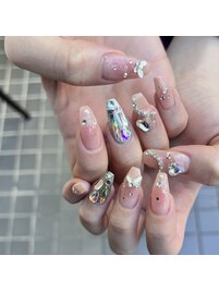 キラキラストーンネイル