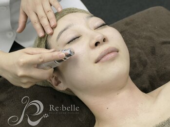 ビューティルーム アム(BEAUTY ROOM amu)/3.専用美容液を導入