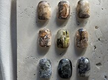 モウ(mou.)の雰囲気（鉱物・陶器・質感を楽しんでいただけます）