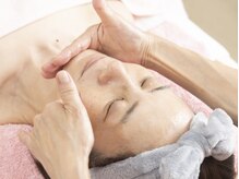 サロン ほほえむ(Fofo-m)/クレンジングをします