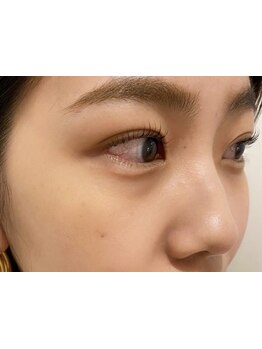 ナチュラル上品な目元にしたい