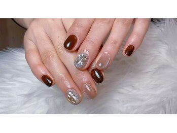 サロンユー(salon you)/ストーンネイル