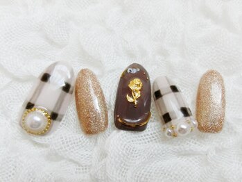 ネイリシャス(NAILICIOUS)/上品な雰囲気のチェックネイル
